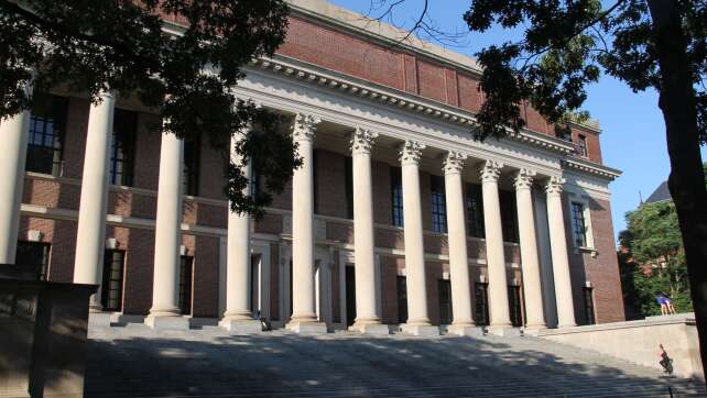 Harvard klagt gegen Einreisestopp für ausländische Studenten