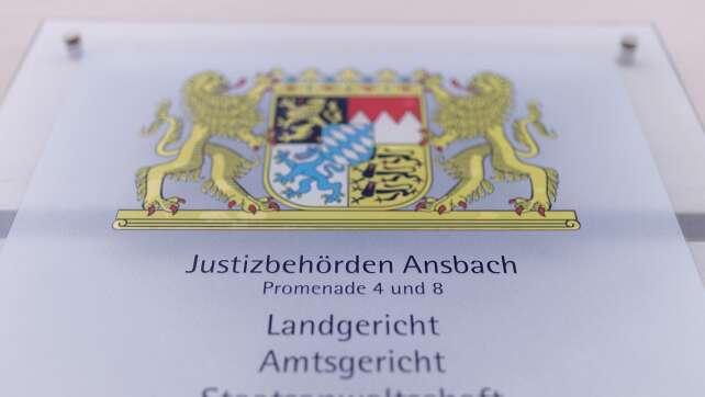 Überfälle auf Läden - Sieben Jugendliche angeklagt