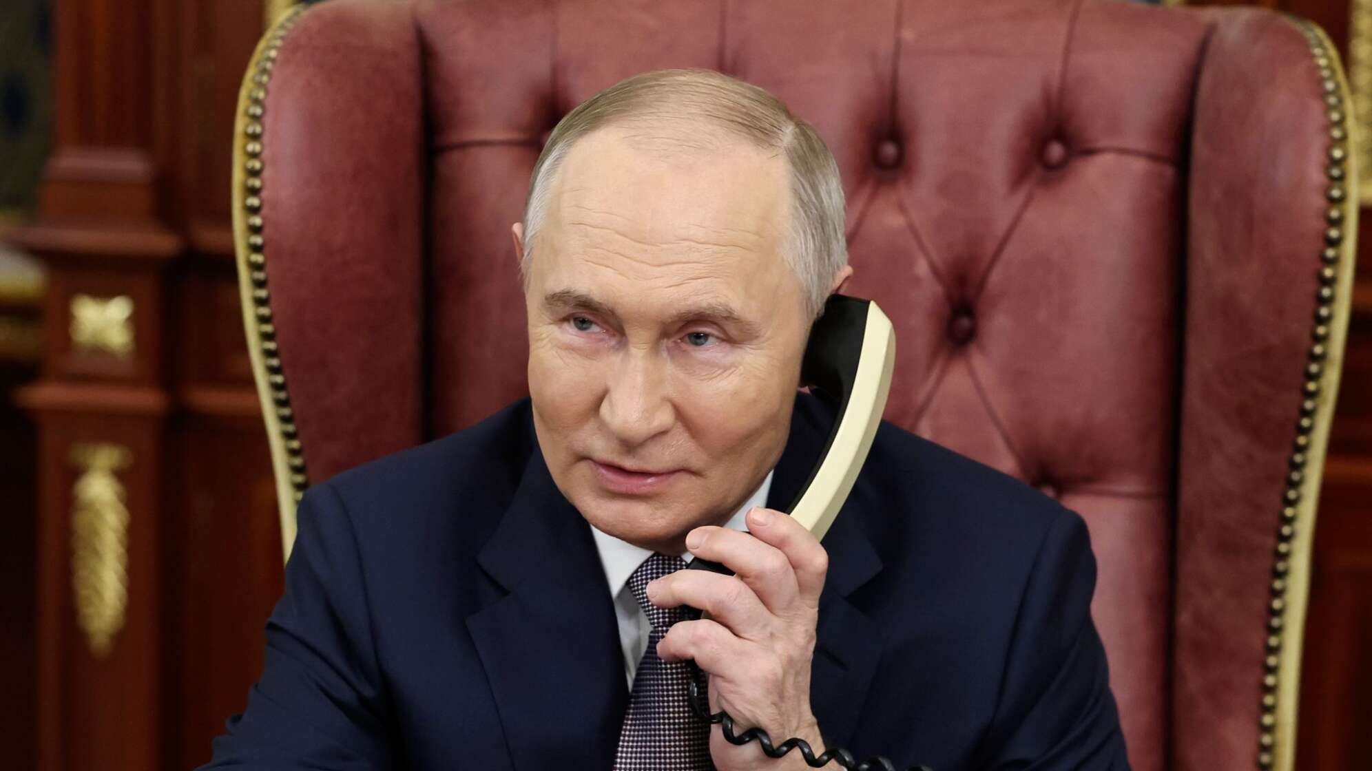 Ukraine-Krieg - Putin bei "Weihnachtsbaum der Wünsche"