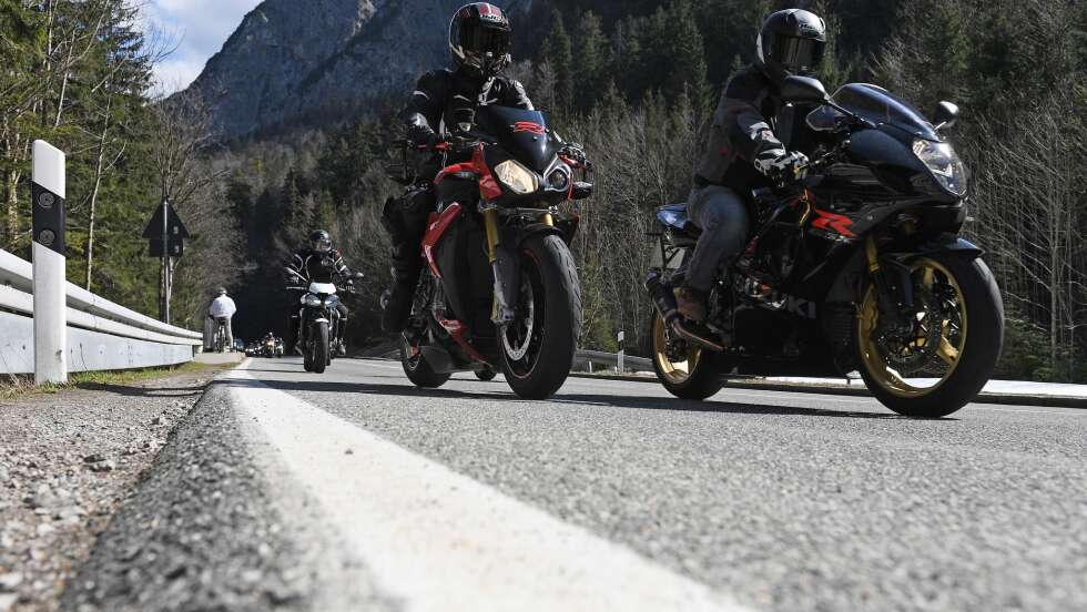 Saisonales Tempolimit 80 km/h für Motorräder wegen Blow-up-Gefahr – Diese Autobahnabschnitte in Bayern sind betroffen