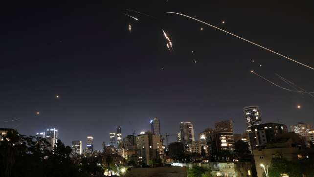 Israels Armee meldet erneuten Raketenbeschuss durch Iran