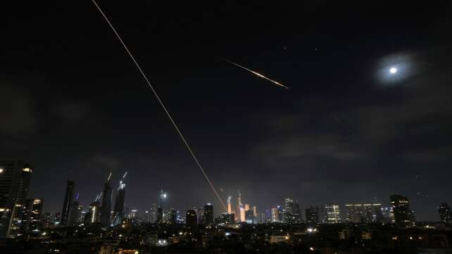 Iran feuert neue Raketenwelle auf Israel ab