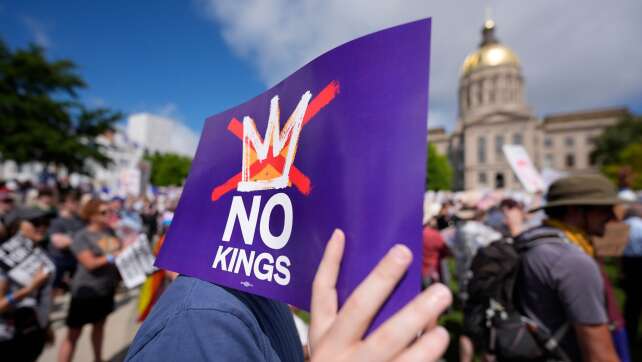 «No Kings»: Landesweite Proteste gegen Trump