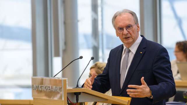 Haseloff: Würde bei AfD-Regierung über Wegzug nachdenken