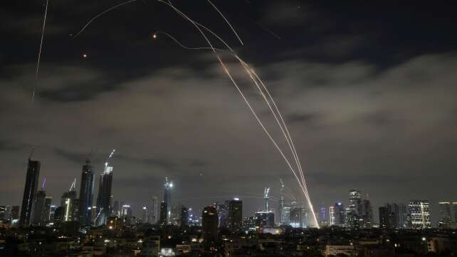 Israels Armee: Weiterer Raketenbeschuss aus Iran