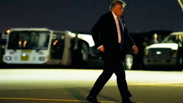 Trump kanzelt Macron ab: Abreise nicht wegen Waffenruhe