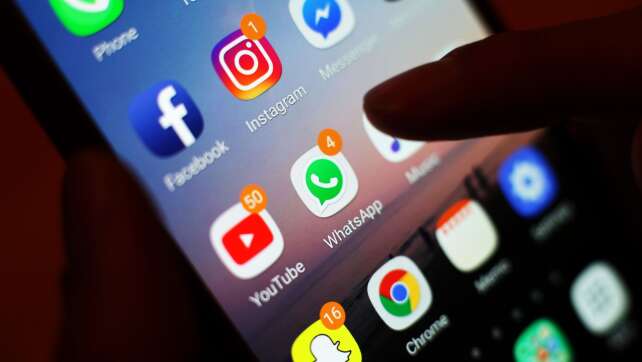 Umfrage: Mehrheit für Zugang zu sozialen Medien erst ab 16