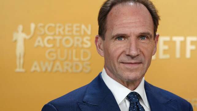 Voldemort-Darsteller Fiennes trug bei Dreharbeiten Strapse