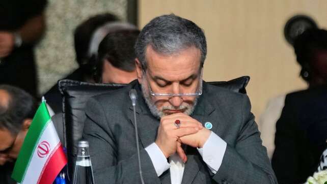 Irans Außenminister droht nach US-Angriff mit Konsequenzen