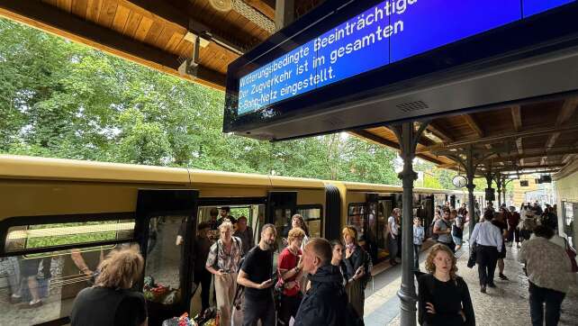 Heftige Sturmböen in Berlin - S-Bahn-Verkehr ausgesetzt