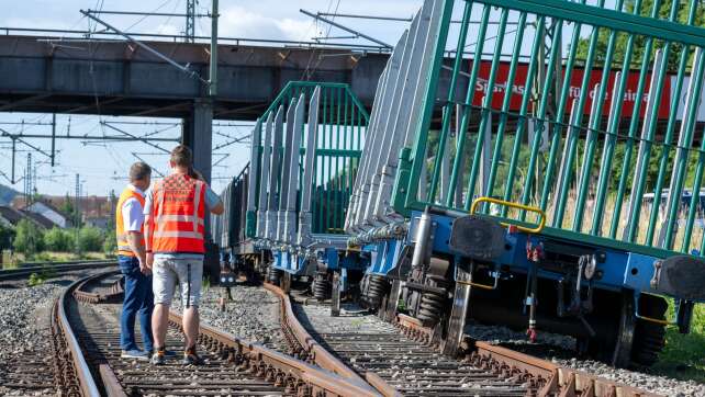 Mann stirbt bei Rangierarbeiten im Bahnhof Kronach