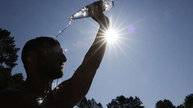 Bis zu 36 Grad am Mittwoch - Hitzewarnungen im Südwesten