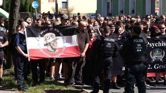 Rechte Jugendgruppen wachsen schnell - bundesweit vernetzt