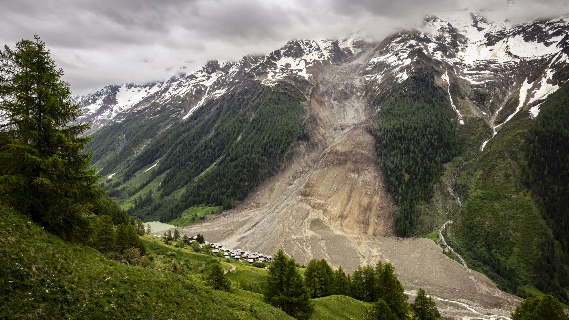 Nach Gletscherabbruch im Wallis