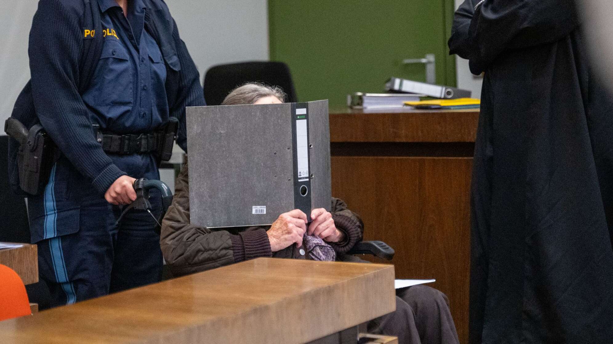 Mordprozess gegen eine 90-Jährige