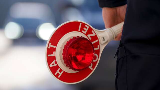 Autoposerszene im Süden kontrolliert - zahlreiche Verstöße
