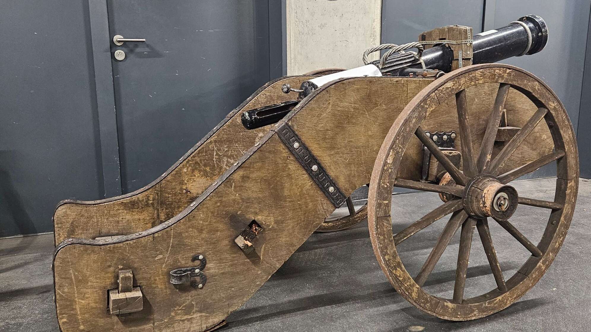 Polizei stellt gestohlene historische Kanone sicher