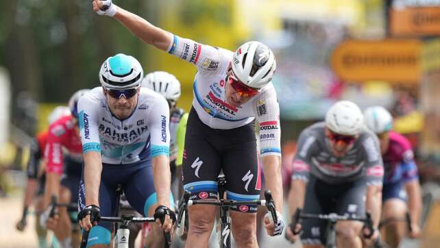 Sturz-Drama bei der Tour - Bauhaus sprintet auf Platz drei