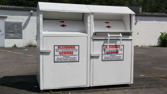 Immer weniger Altkleidercontainer in Bayern: Warum das BRK Container abbaut und welche Lösungen gesucht werden