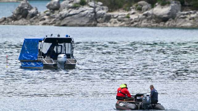 Vermisstensuche im Eibsee geht auch nach einer Woche weiter