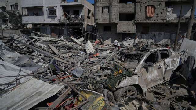 Palästinenser: Viele Tote in Gaza - auch bei Hilfszentren