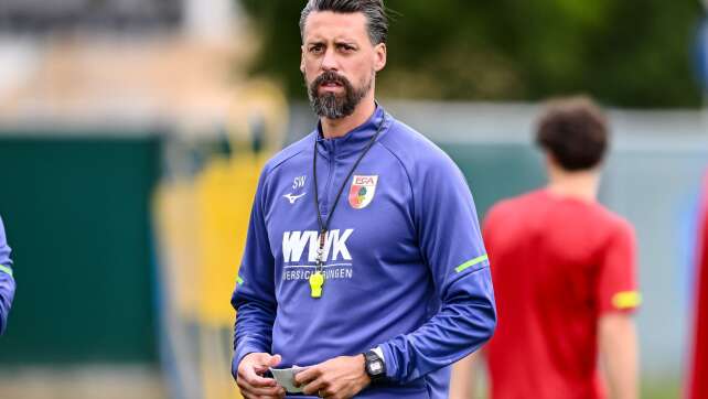 Augsburg gewinnt ersten Test mit Neu-Coach Wagner