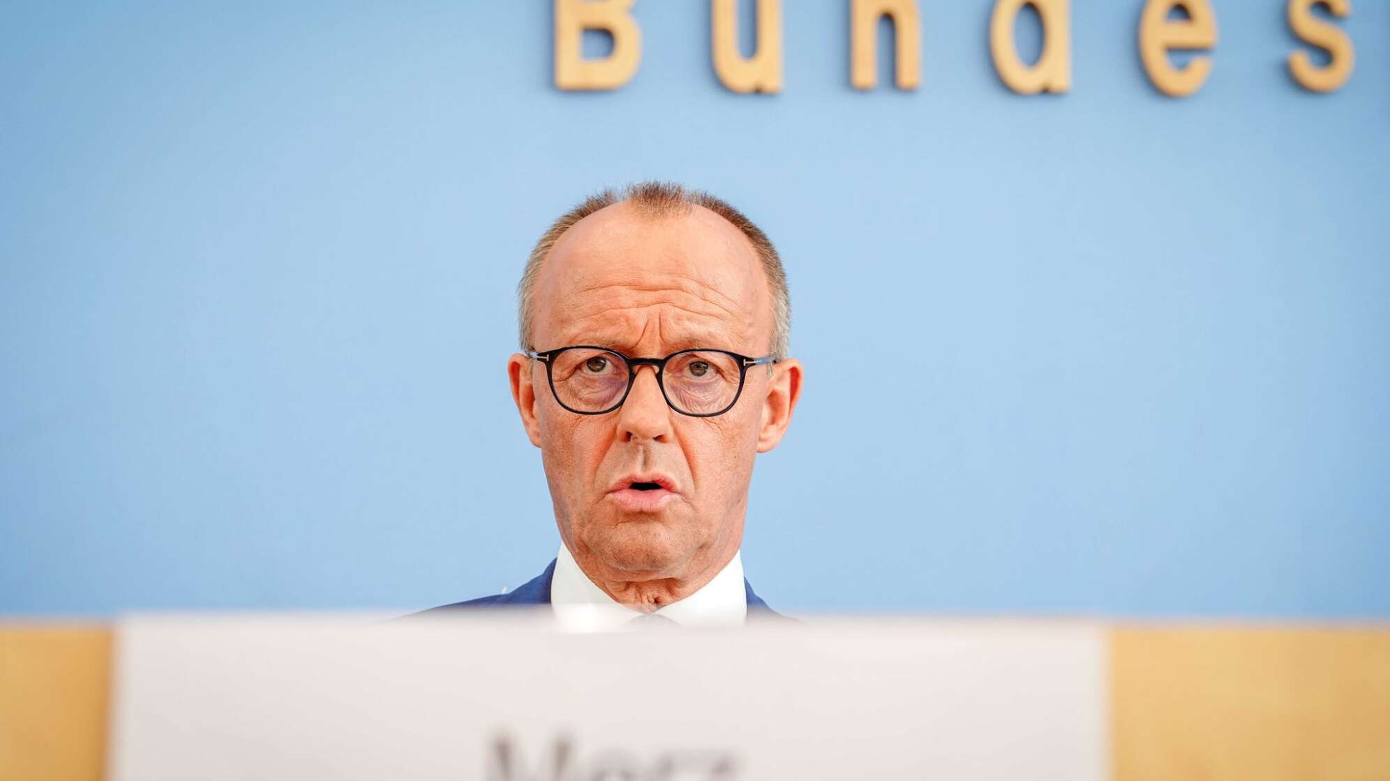 Merz-Pressekonferenz zu seinem Treffen mit Kanzler Scholz