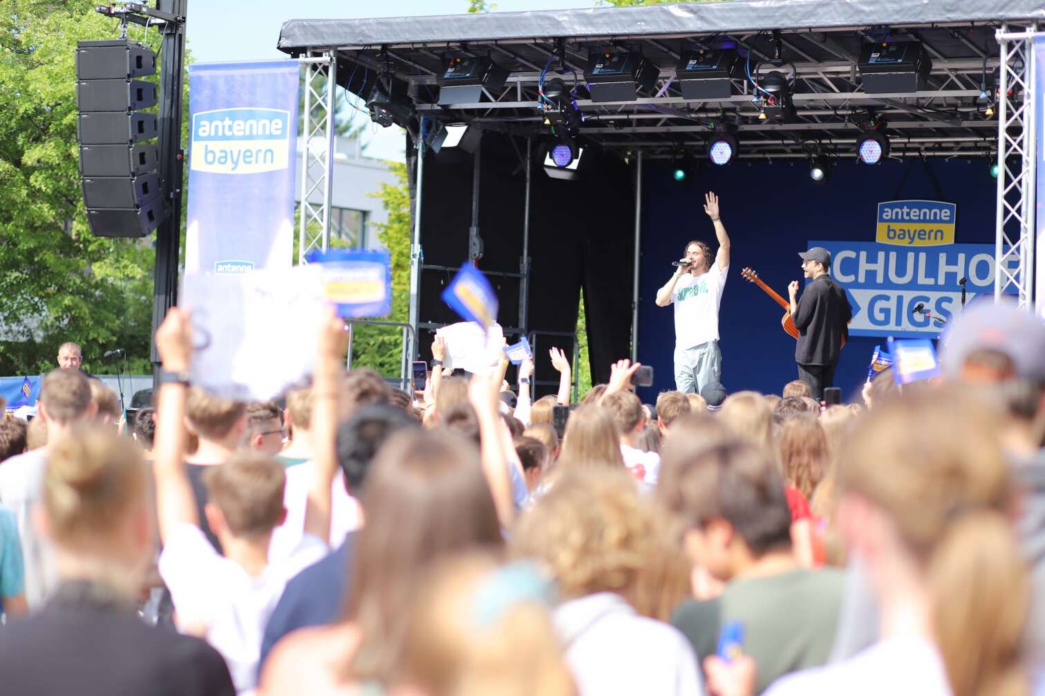 Schulhof-Gigs