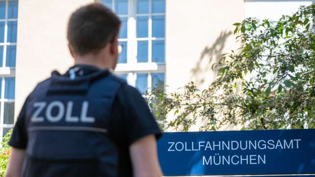 Zoll zerschlägt mutmaßliche Schmugglerbande von Legal Highs