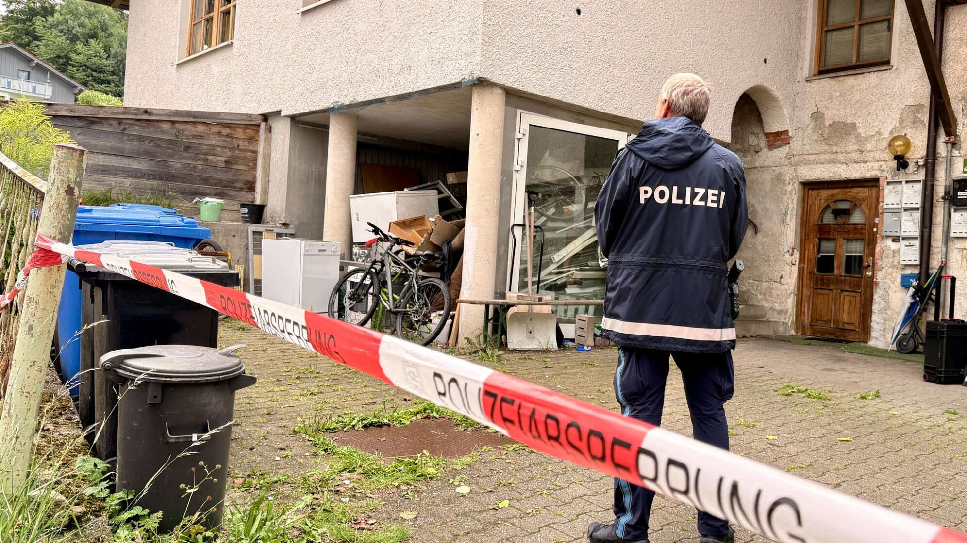 Festnahme nach Fund von drei Toten in Niederbayern