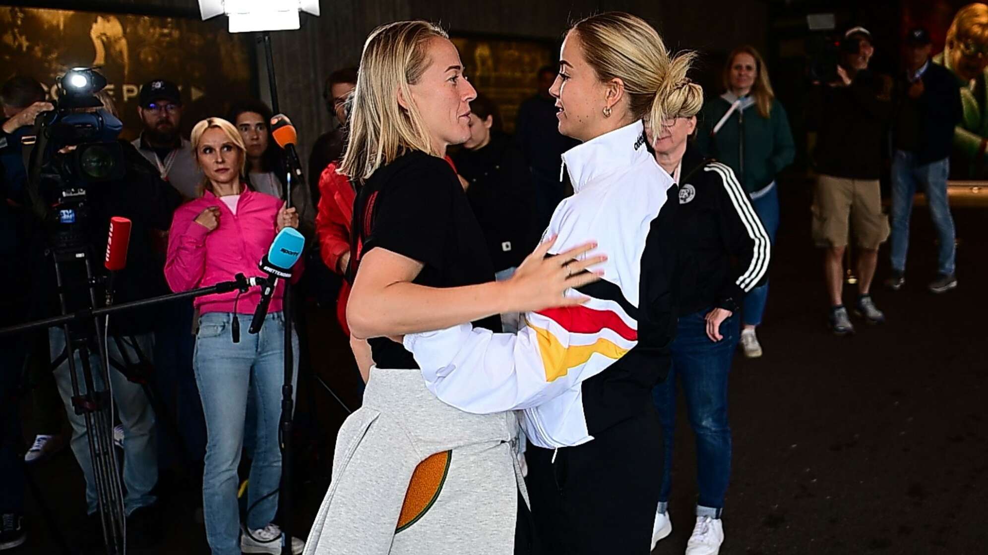 Frauenfußball-EM - Abreise Deutschland