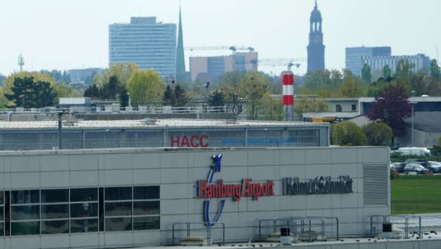 Flieger meldet Rauchentwicklung - Landung in Hamburg
