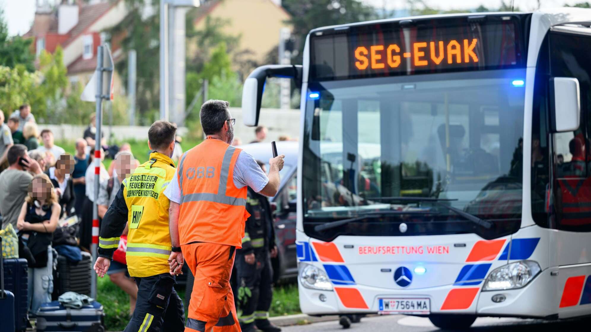 400 ICE-Passagiere aus Tunnel bei Wien gerettet