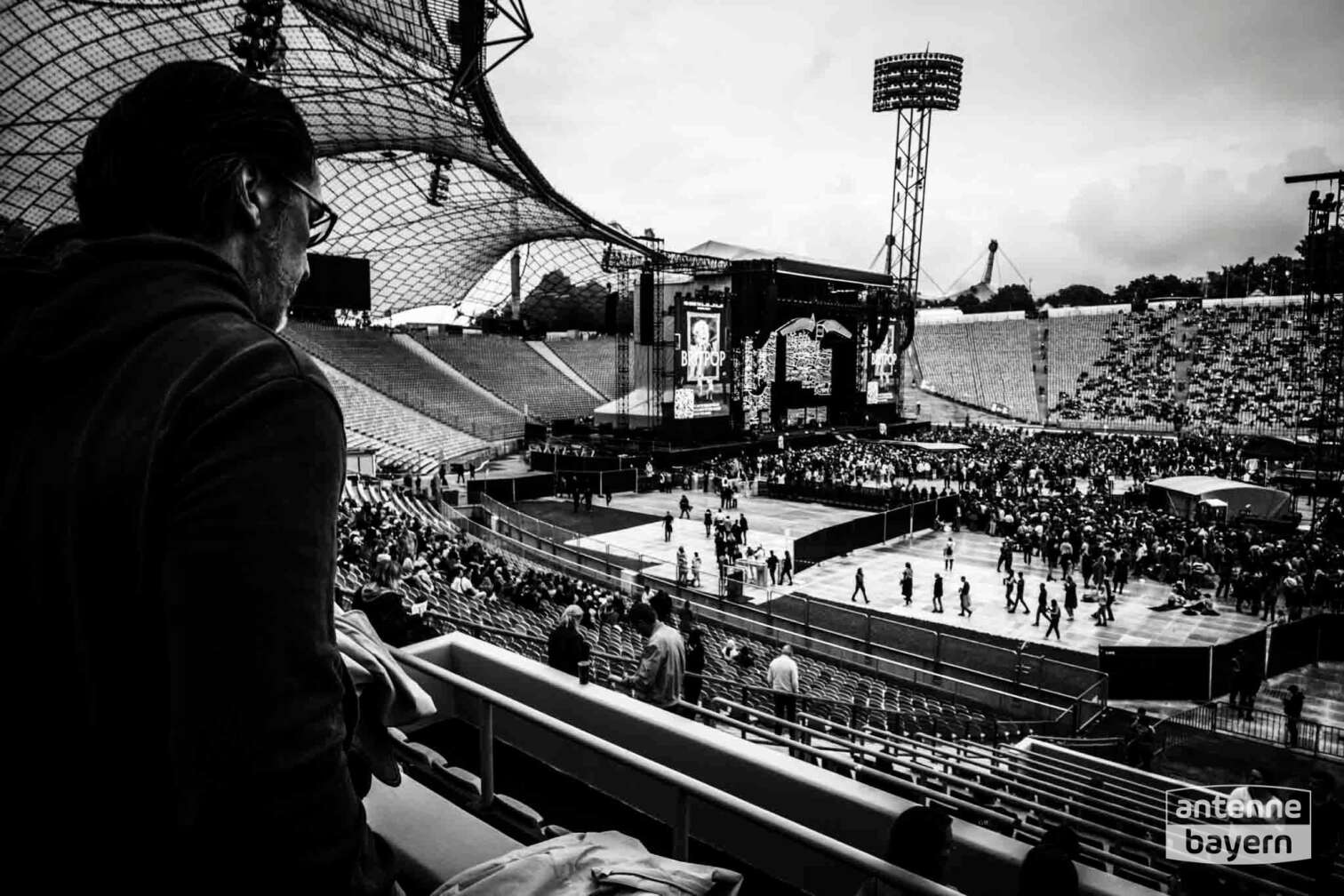 Konzertfoto von Robbie Williams auf seiner Britpop Tour am 26.07.2025 im Olympiastadion München