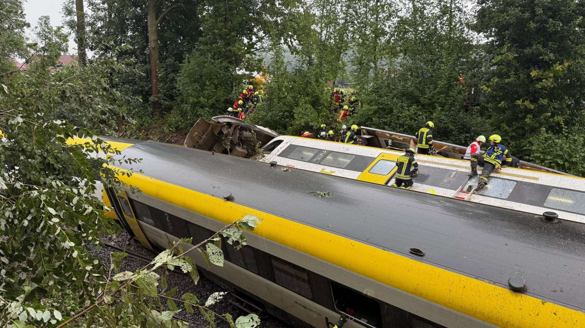 Personenzug entgleist in Oberschwaben