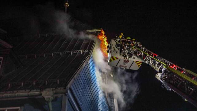 Verdächtiger nach Brand von größter Holzkirche ausgemacht