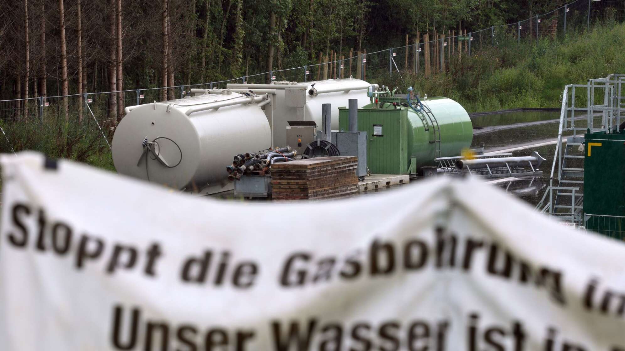 Aufbau der Gasbohr-Anlage in Reichling beginnt