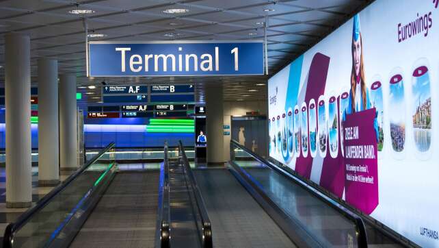 Am Münchner Flughafen verirrt? Polizei durchsucht Terminal 1