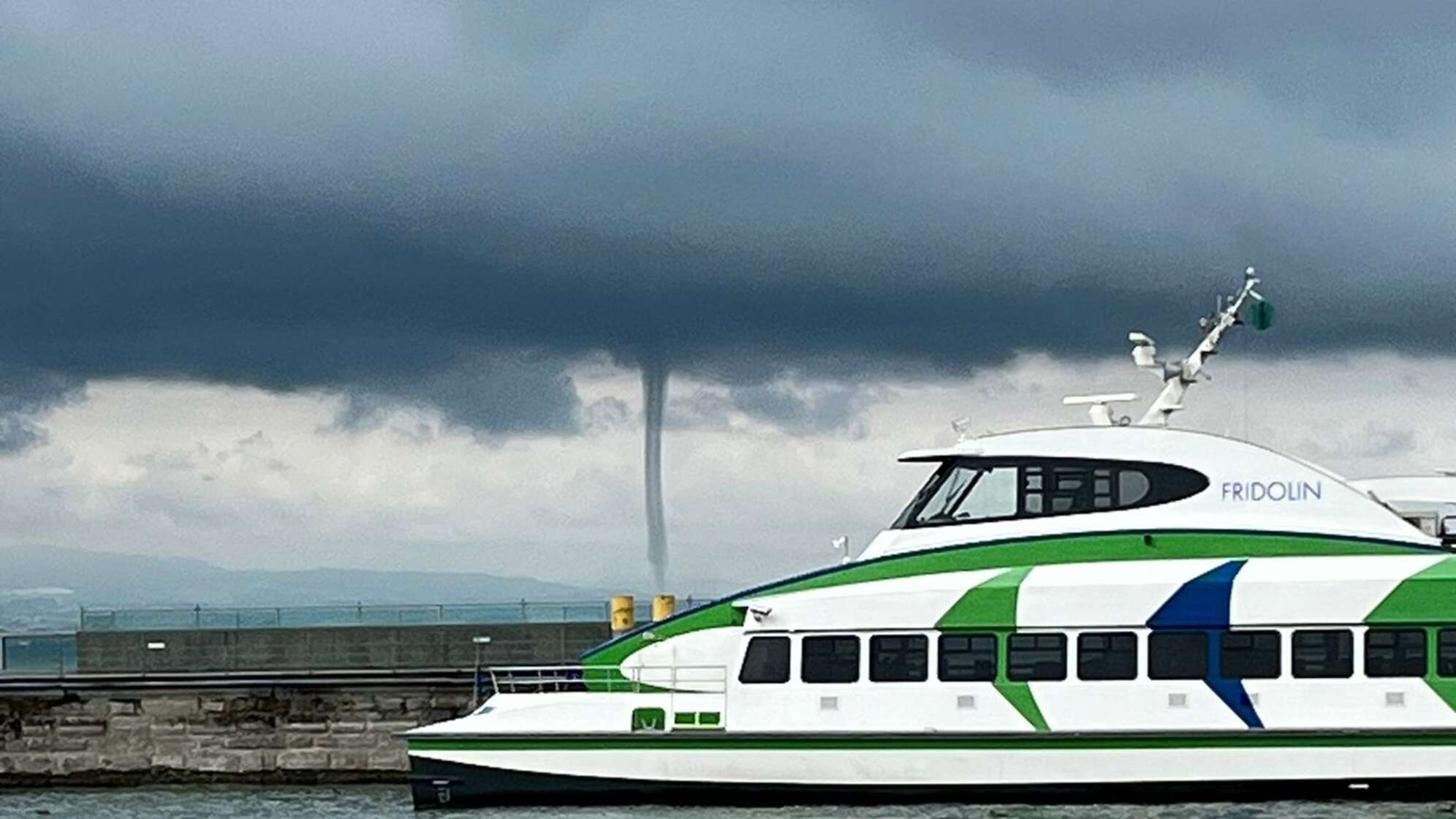 Wasserhose über dem Bodensee