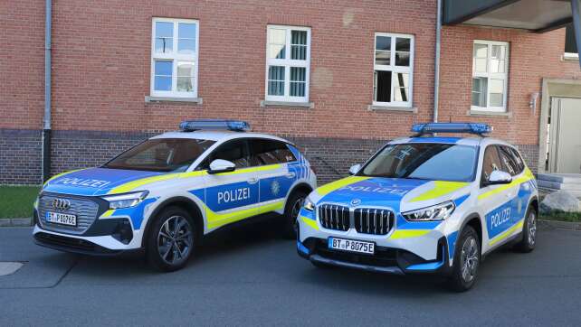 Bayerische Polizei setzt auf Elektromobilität: Pilotprojekte und erste Erfahrungen mit Elektrofahrzeugen im Dienstbetrieb