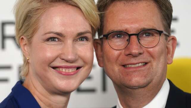 Silberhochzeit: Schwesig teilt Hochzeitsfoto aus Jahr 2000