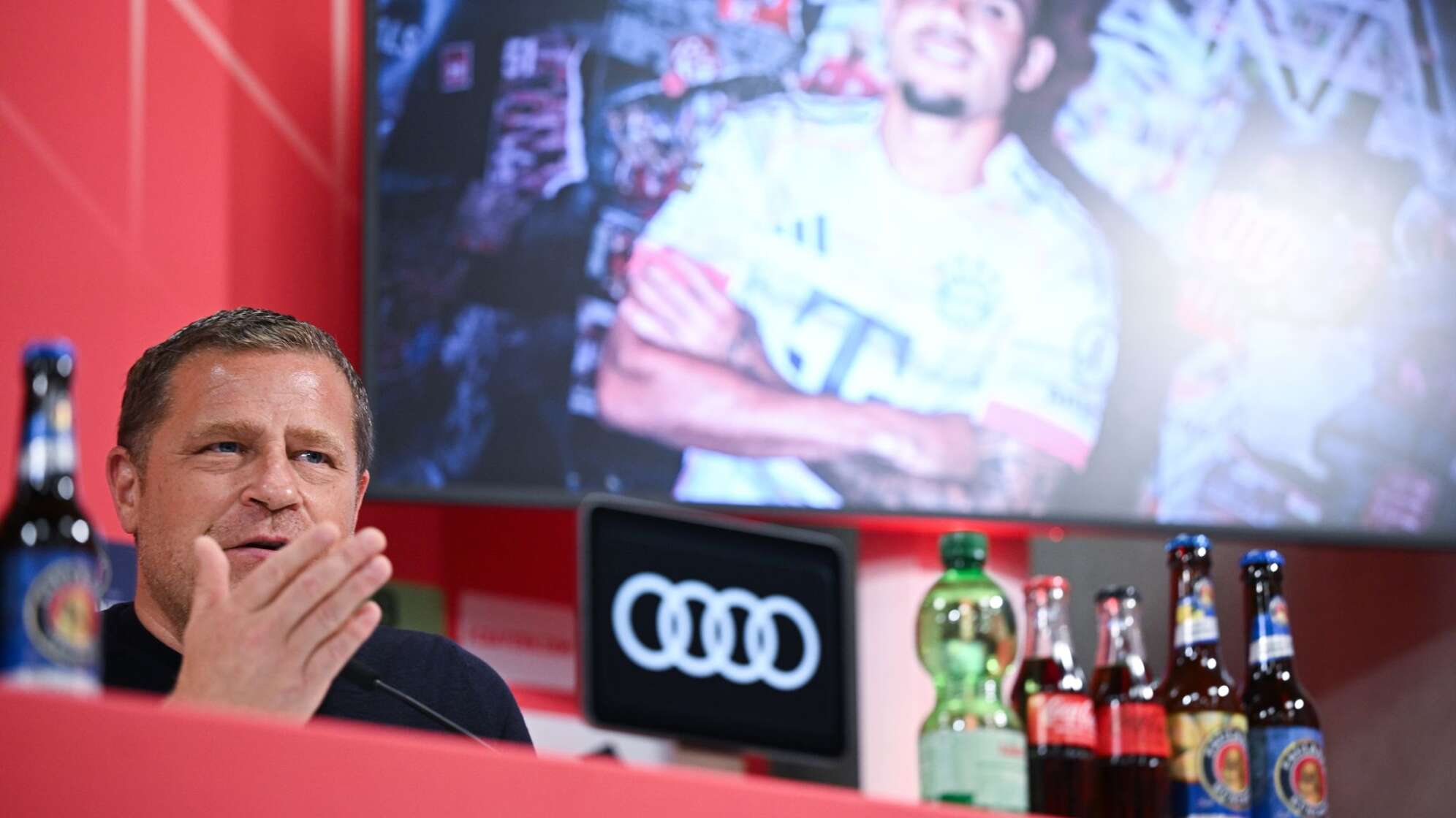 Vorstellung von Neuzugang Luis Díaz beim FC Bayern