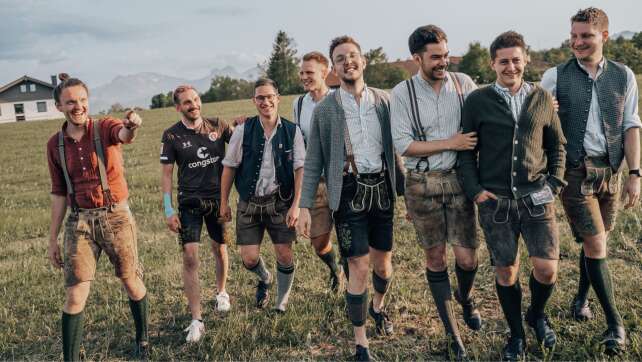 Ein Bild der bayerischen Musikgruppe Saustoimusi