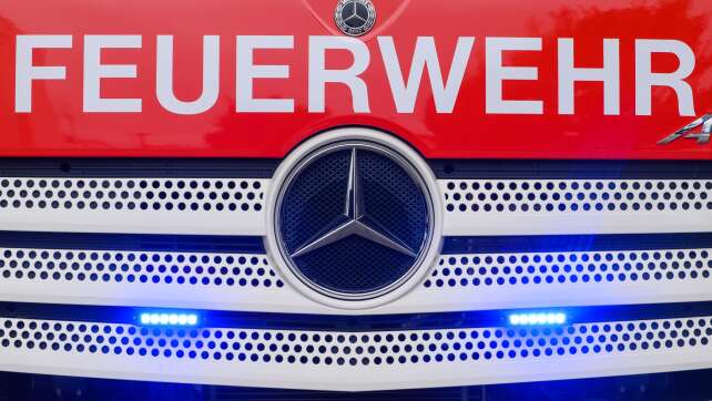 Großbrand in Hofkirchen – Bewohner entkommt den Flammen