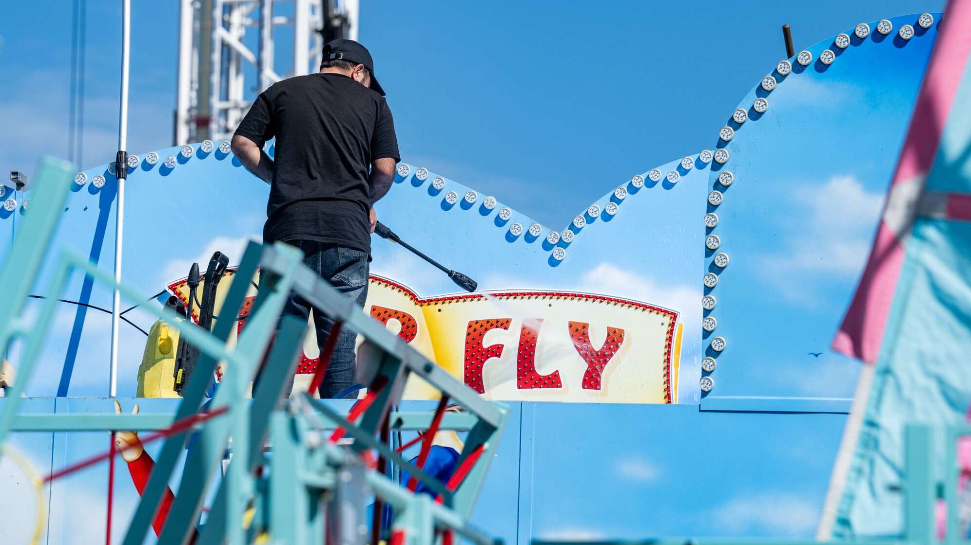 Aufbau Gäubodenvolksfest