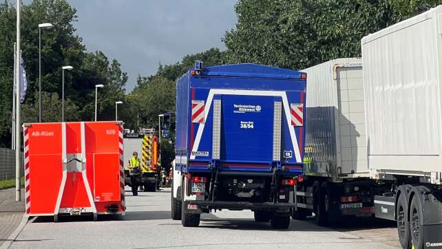 Zwei Fahrer sterben bei schwerem Lastwagen-Unfall in Kiel