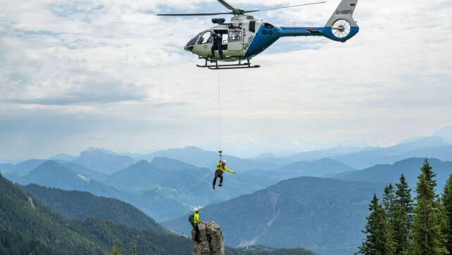 Bergwacht rettet erschöpften Buben aus Chiemgauer Alpen
