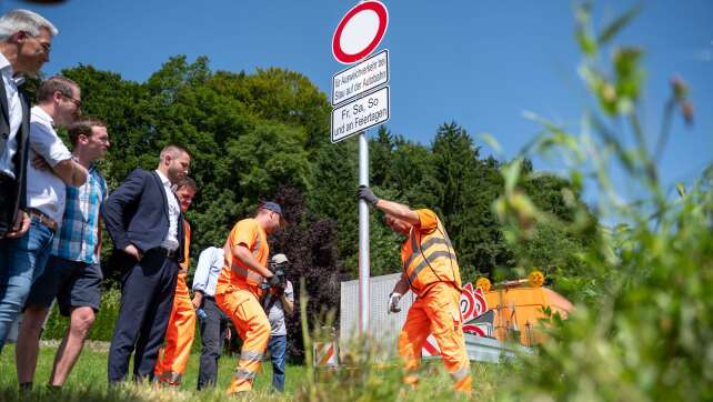 Durchfahrtsverbote in verkehrsgeplagten Orten an der A8