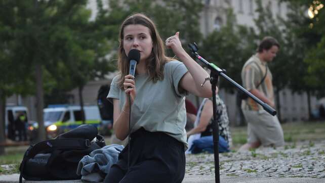 Neubauer schließt sich Protest gegen Gasbohrung an