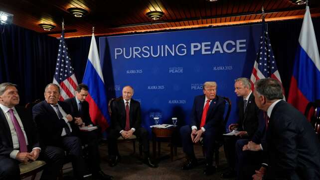 Gespräch zwischen Trump und Putin läuft noch